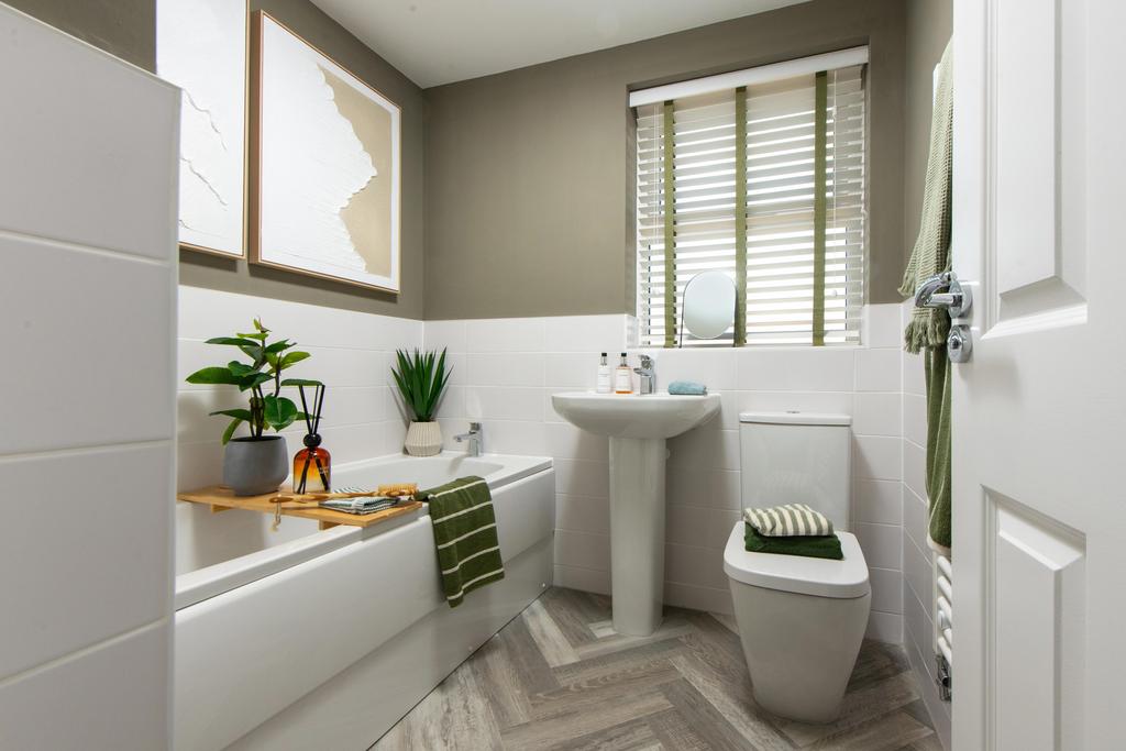 Kensington Gate Hadley Show Home Family Bathroom