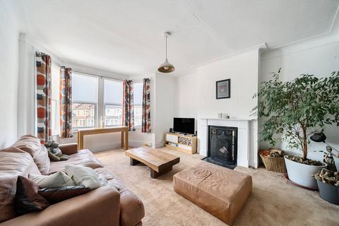 3 bedroom apartment for sale, Manwood Road, London
