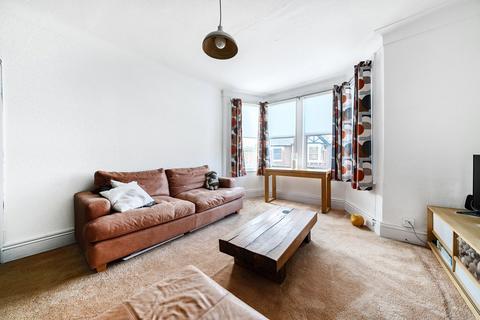 3 bedroom apartment for sale, Manwood Road, London