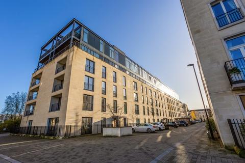 3 bedroom flat to rent, Highgate Longmead Terrace BA2