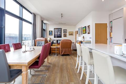 3 bedroom flat to rent, Highgate Longmead Terrace BA2