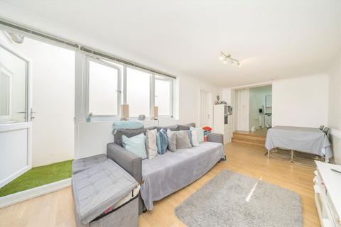 2 bedroom flat for sale, Kingston Road, London SW19