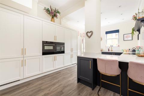 5 bedroom detached house for sale, Goldington Road, Bedford, Bedfordshire, MK40