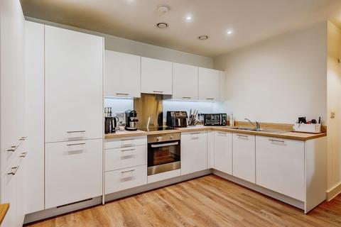 2 bedroom apartment for sale, Marketfield Way, Redhill