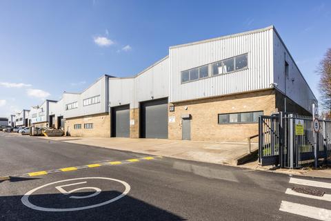 Warehouse to rent, 15-22 Brough Park Way Newcastle Upon Tyne NE6 2YF