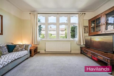 4 bedroom terraced house for sale, Sittingbourne Avenue, Enfield
