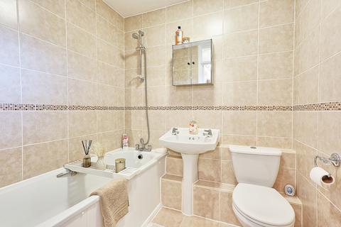 undefined, Turpin Avenue, Romford RM5