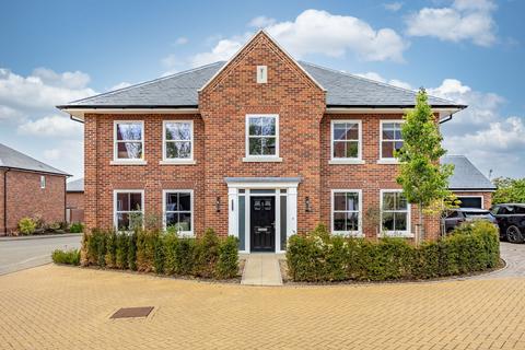 5 bedroom detached house for sale, Mustard Way, Norwich NR14