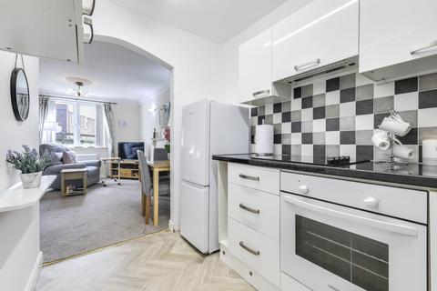undefined, Regent Crescent, Horsforth, Leeds, West Yorkshire, LS18