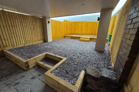 4 bedroom end of terrace house for sale, Gelli Road, Ton Pentre, Pentre, RCT, CF41 7AS
