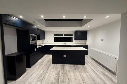 4 bedroom end of terrace house for sale, Gelli Road, Ton Pentre, Pentre, RCT, CF41 7AS