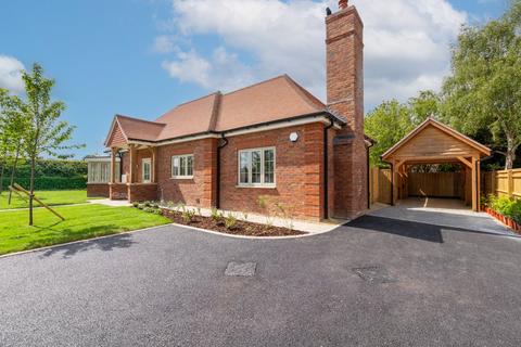 undefined, Welford Gate, Welford On Avon, Warwickshire, CV37