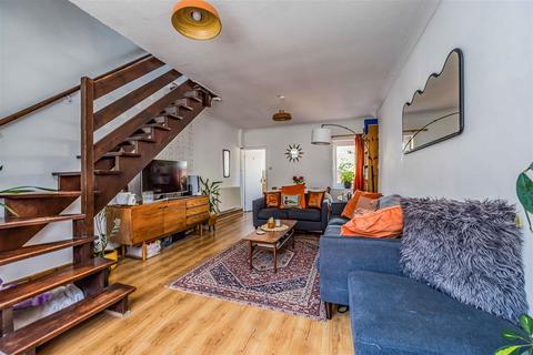 2 bedroom terraced house for sale, Boulton Road, Portsmouth PO5