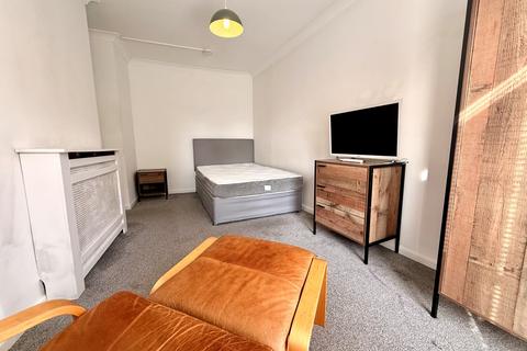 1 bedroom house to rent, Burgoyne Road, Southsea, PO5