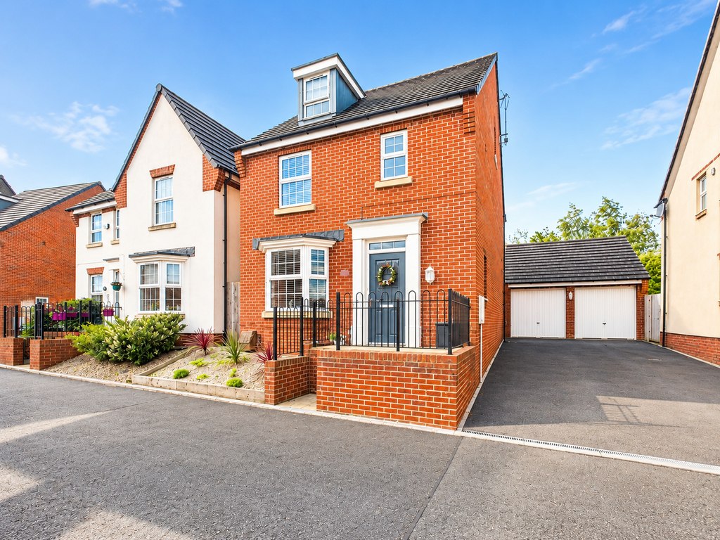4 bedroom detached house for sale in Coleford