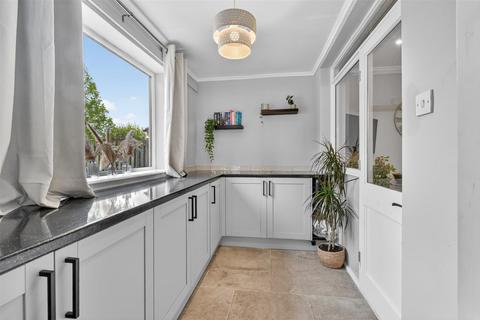 4 bedroom detached house for sale, Huby Road, Sutton-On-The-Forest, York