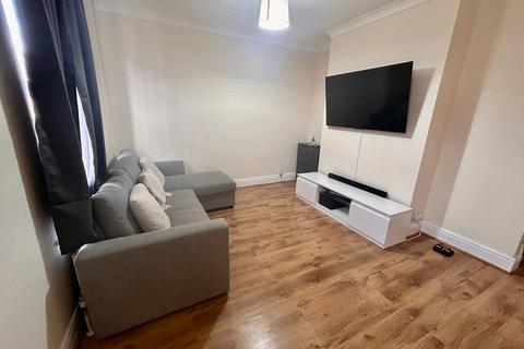 3 bedroom terraced house for sale, Gatacre Road, Great Yarmouth
