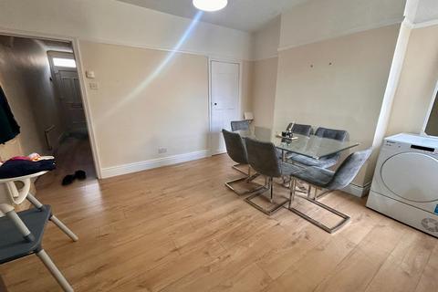 3 bedroom terraced house for sale, Gatacre Road, Great Yarmouth