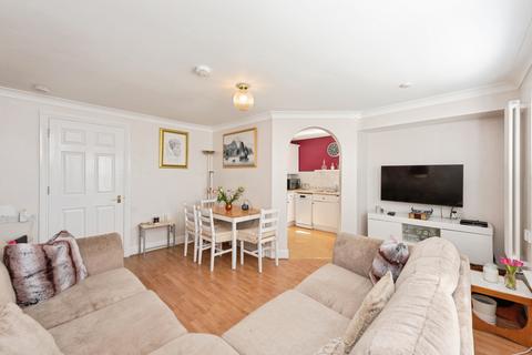 1 bedroom retirement property for sale, Draper Close, Isleworth, TW7
