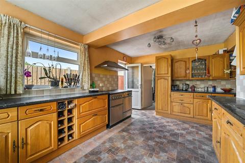 4 bedroom semi-detached house for sale, Long Road, Lawford, Manningtree