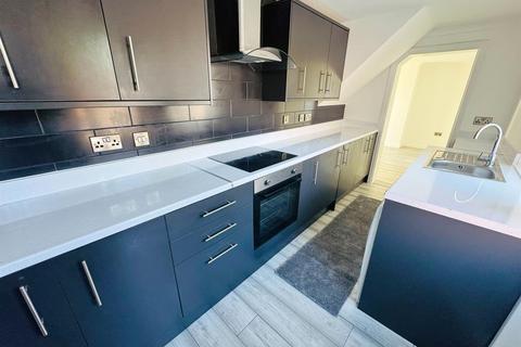 3 bedroom semi-detached house for sale, Graigwen, Llwynhendy, Llanelli
