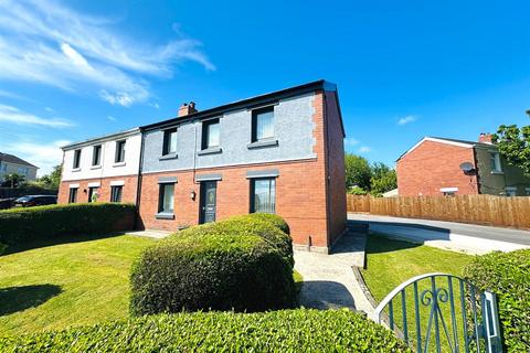 3 bedroom semi-detached house for sale, Graigwen, Llwynhendy, Llanelli