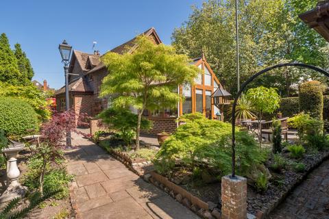 2 bedroom house for sale, Epsom Road, Guildford, GU1