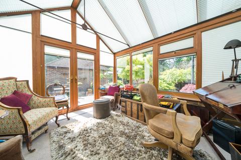 2 bedroom house for sale, Epsom Road, Guildford, GU1