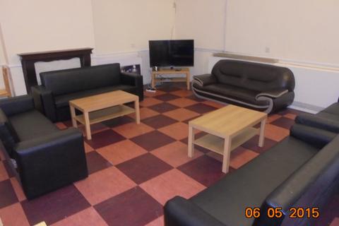 1 bedroom house to rent, Room 23, 2 Pennington Place