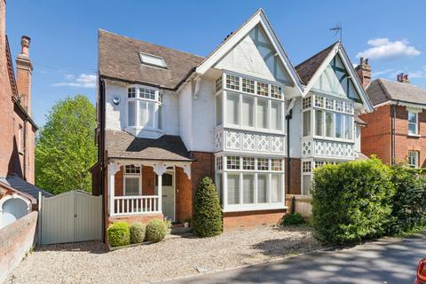 5 bedroom semi-detached house for sale, Highbury Road, Hitchin, SG4