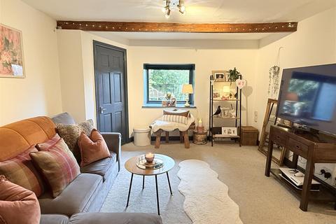 2 bedroom cottage for sale, Huddersfield Road, Mirfield WF14
