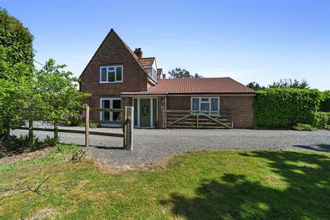 4 bedroom semi-detached house for sale, Harwich Road, Lawford, Manningtree