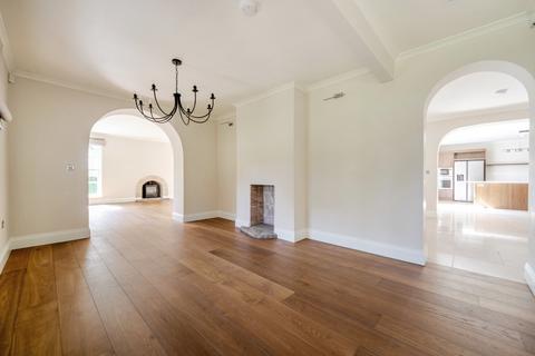4 bedroom detached house to rent, Wentworth Drive Virginia Water GU25