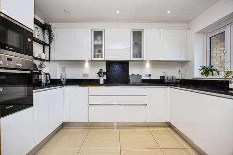 3 bedroom end of terrace house for sale, Jacobs Green, Guildford, Surrey, GU1