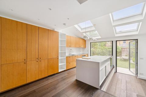 4 bedroom terraced house for sale, Gordondale Road, London SW19