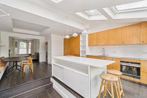4 bedroom terraced house for sale, Gordondale Road, London SW19