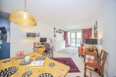 2 bedroom flat for sale, Winn Road, Southampton, Hampshire, SO17