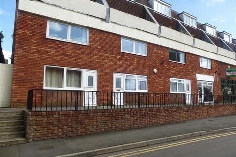 1 bedroom apartment to rent, Quantock Parade, BRIDGWATER, TA6
