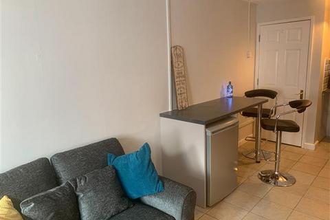 1 bedroom apartment to rent, Quantock Parade, BRIDGWATER, TA6