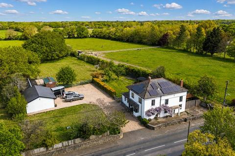 4 bedroom detached house for sale, Sway Road, Pennington, Lymington, SO41