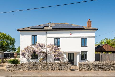 4 bedroom detached house for sale, Sway Road, Pennington, Lymington, SO41