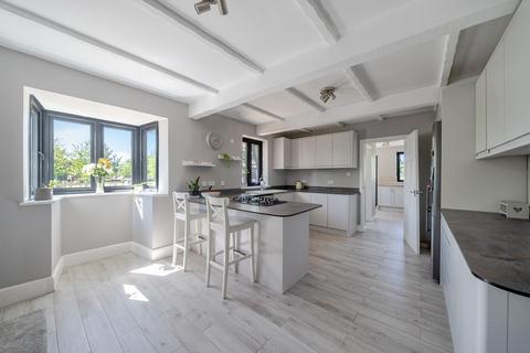 4 bedroom detached house for sale, Sway Road, Pennington, Lymington, SO41