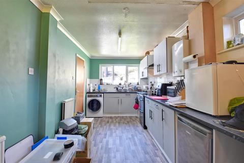 4 bedroom detached house for sale, Golden Square, Tenterden