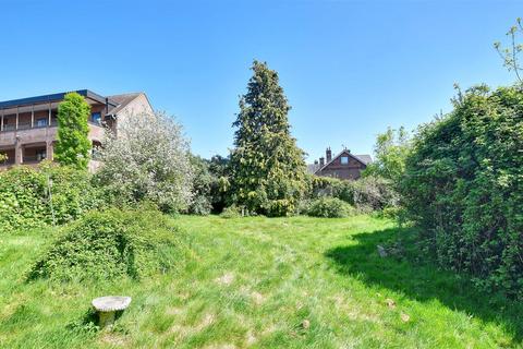 4 bedroom detached house for sale, Golden Square, Tenterden
