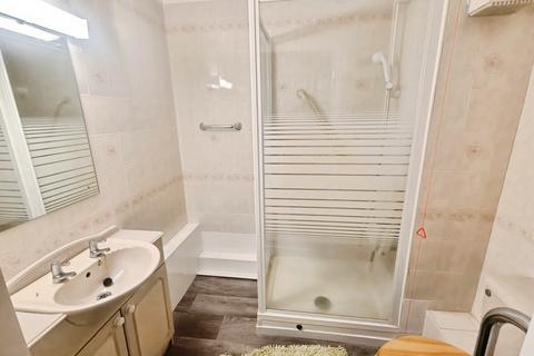 1 bedroom apartment to rent, Gheluvelt Court, Brook St, Barbourne