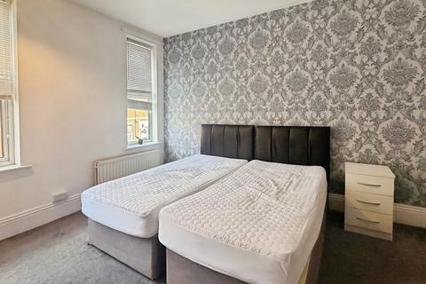 4 bedroom terraced house to rent, Curzon St, Derby DE1