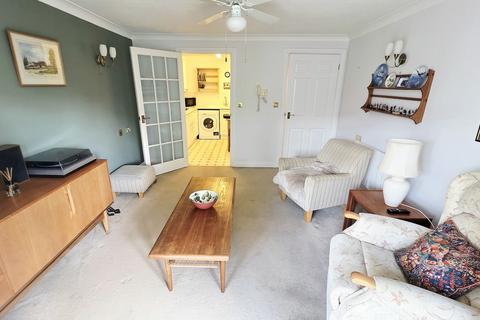 1 bedroom apartment for sale, College House, Brackley