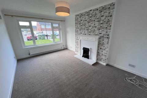 3 bedroom end of terrace house to rent, Claudeen Close, Southampton SO18