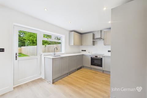 3 bedroom semi-detached house for sale, Cannock Road, Burntwood