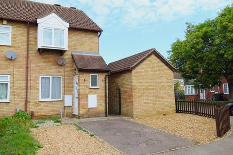 2 bedroom end of terrace house for sale, Oak Close, Sandy